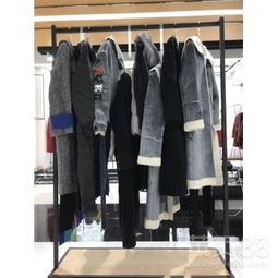 廣州尾貨品牌女裝批發(fā) 統(tǒng)衣服飾從源頭保障產(chǎn)品品質(zhì)