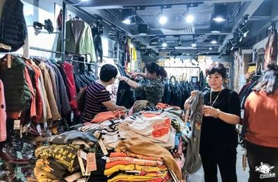 凌晨四點，廣州白馬 淘寶服裝帝國的批發心臟